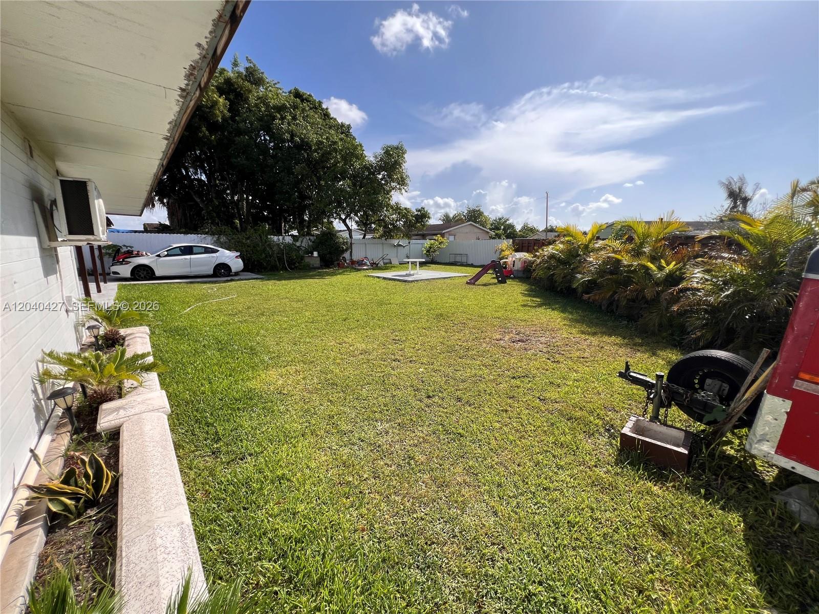 235 SW 18th Ave