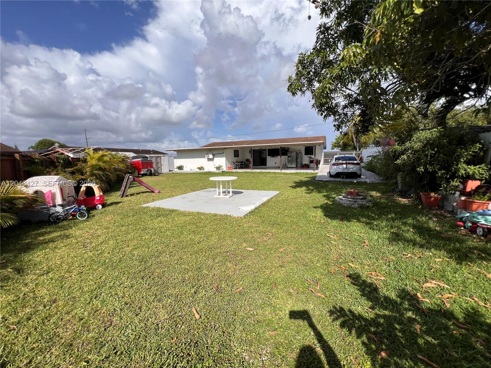 235 SW 18th Ave