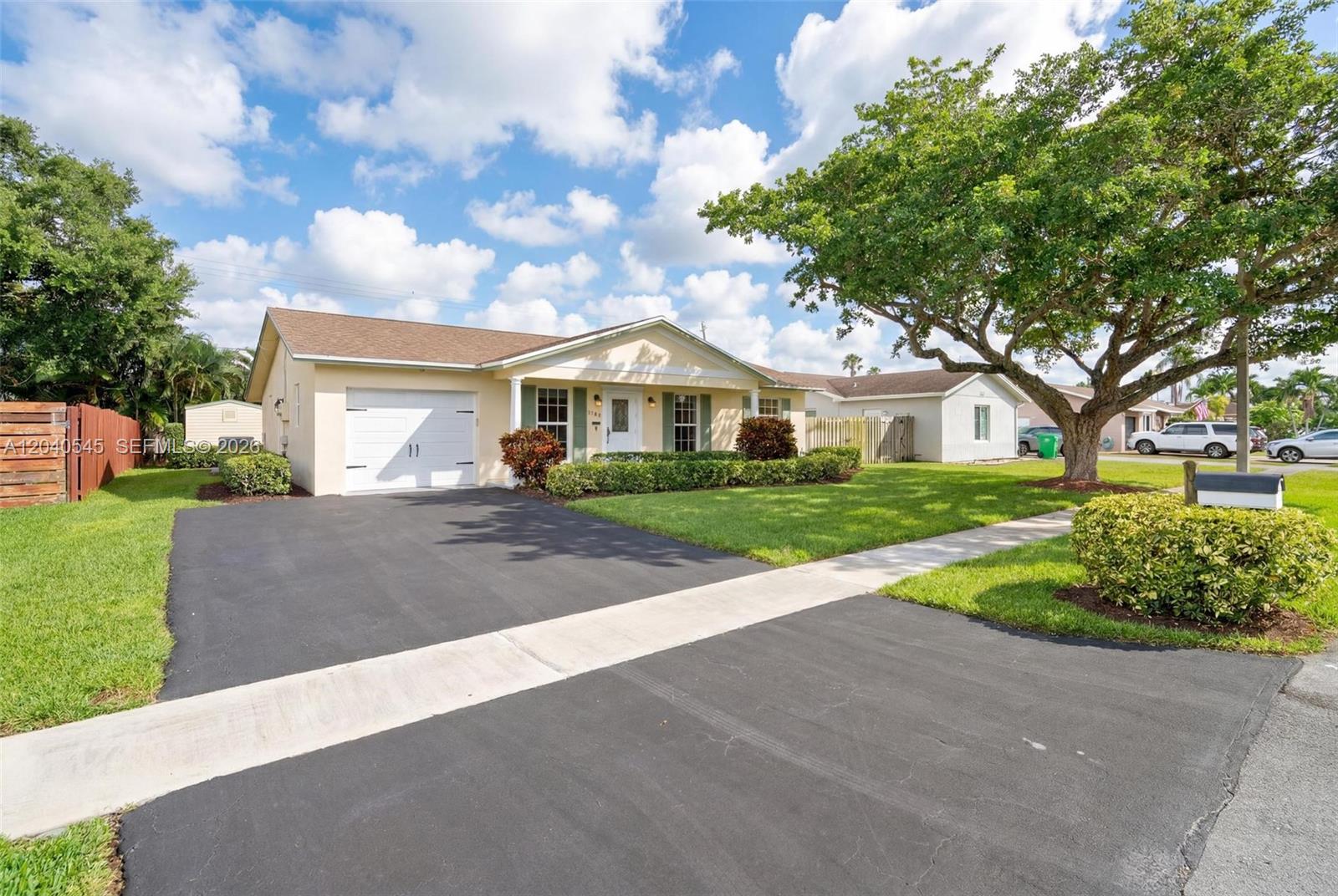 2760 NW 108th Ave