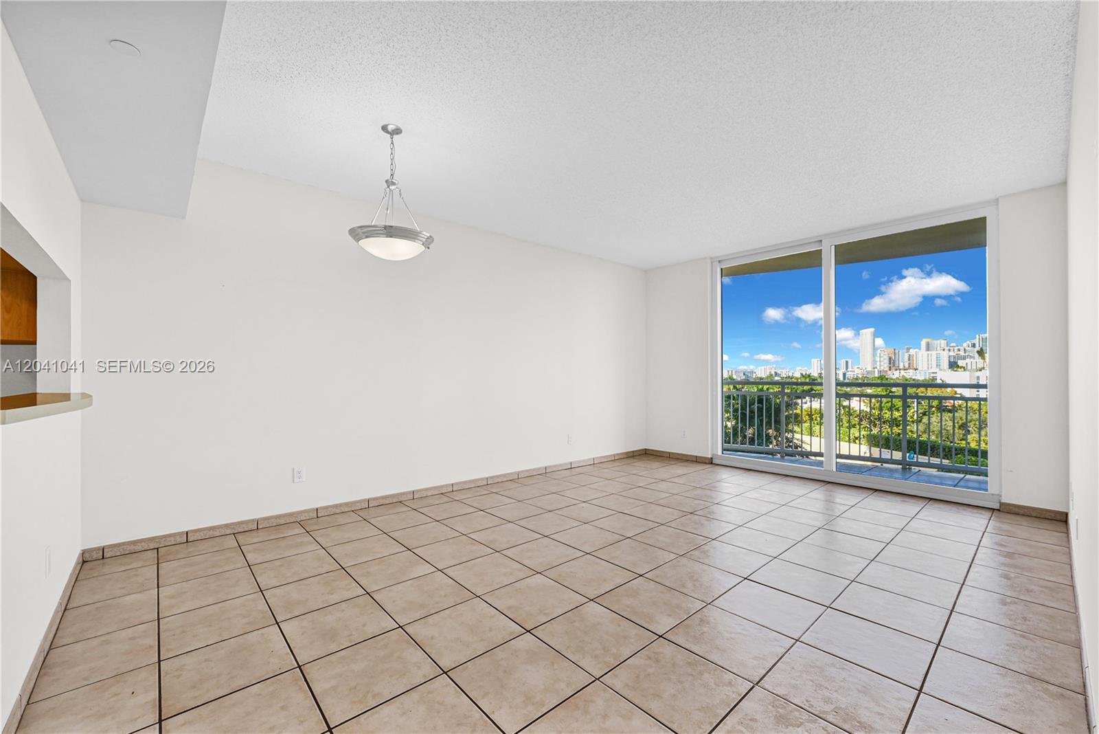 2475 Brickell Ave # 703