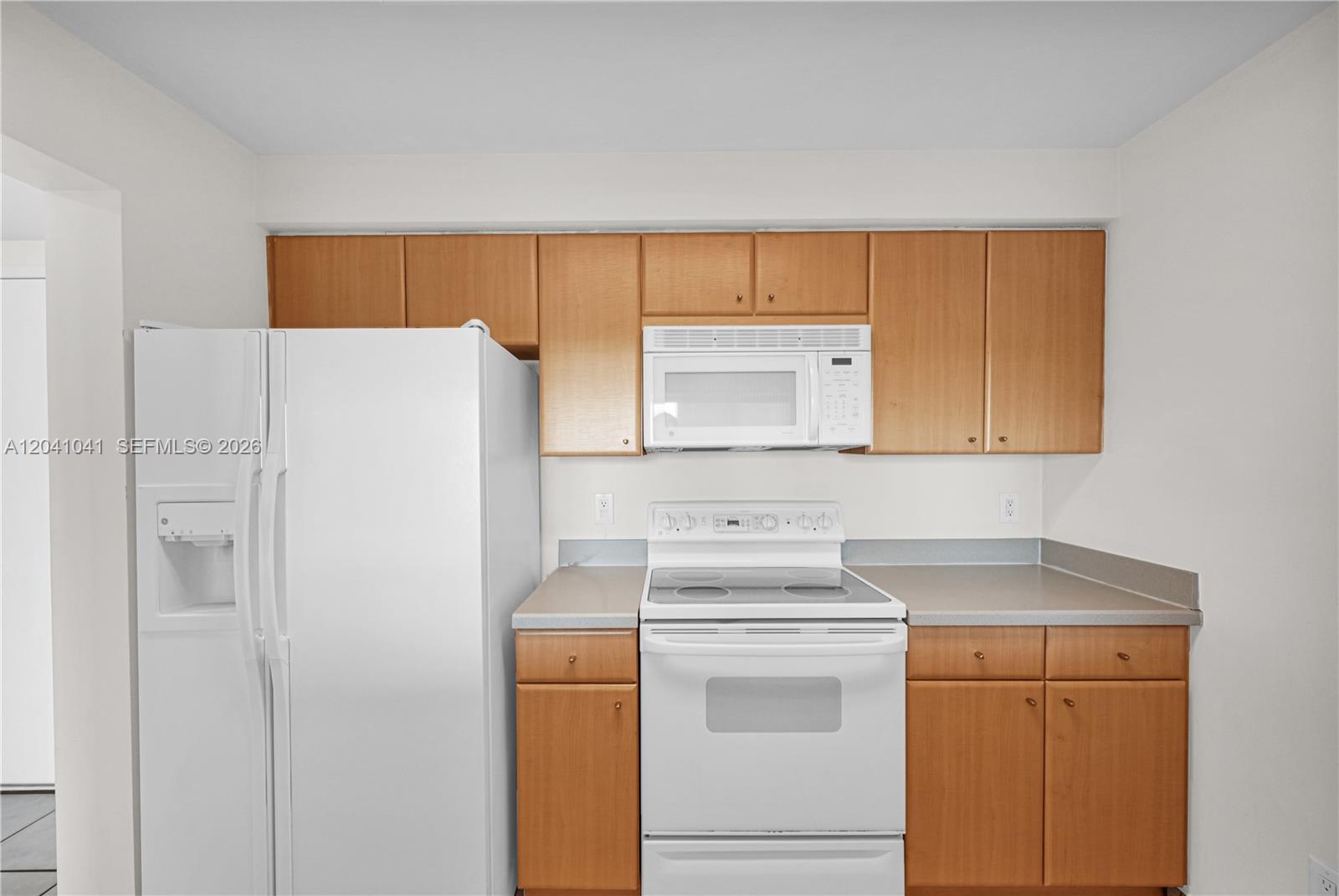 2475 Brickell Ave # 703