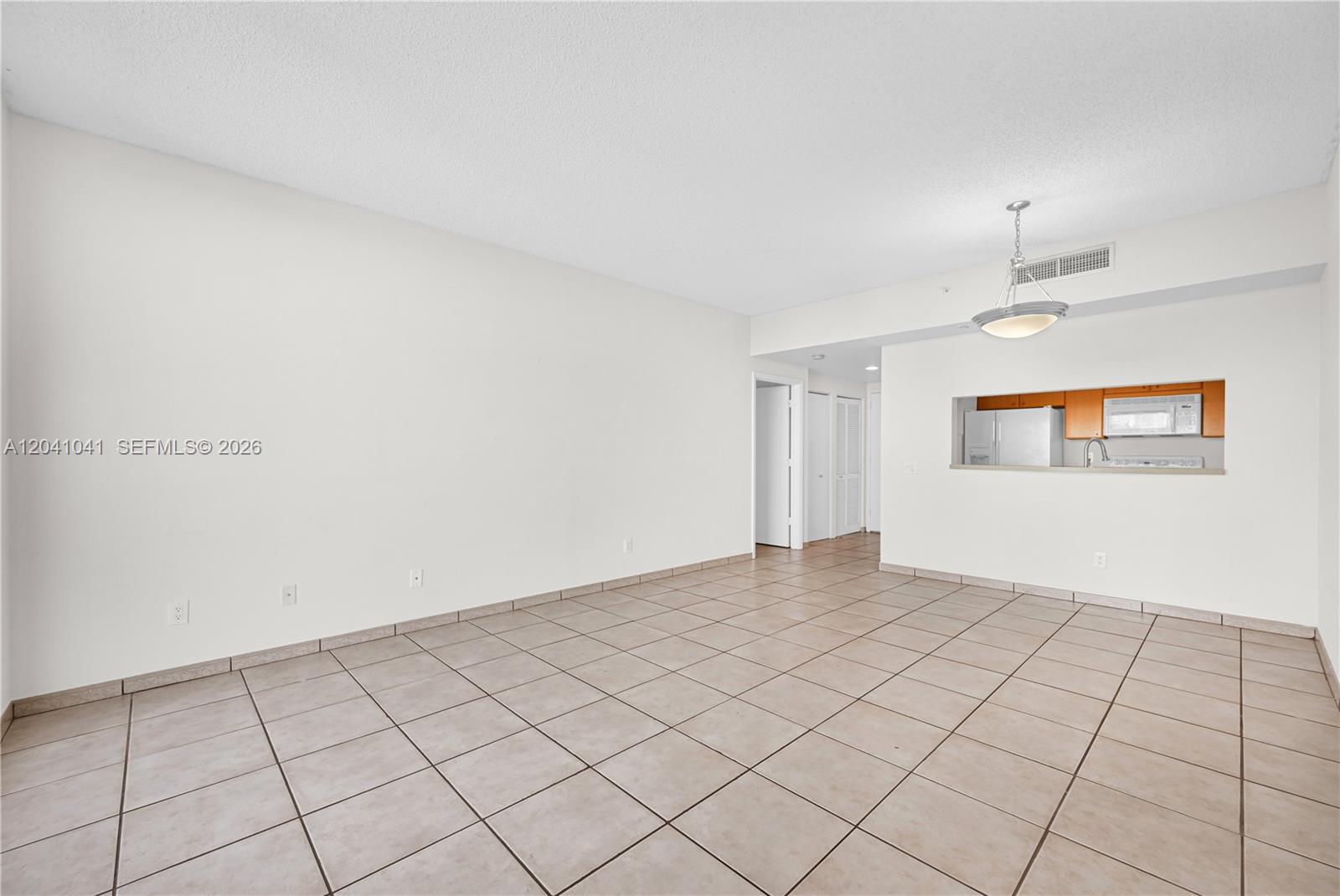 2475 Brickell Ave # 703