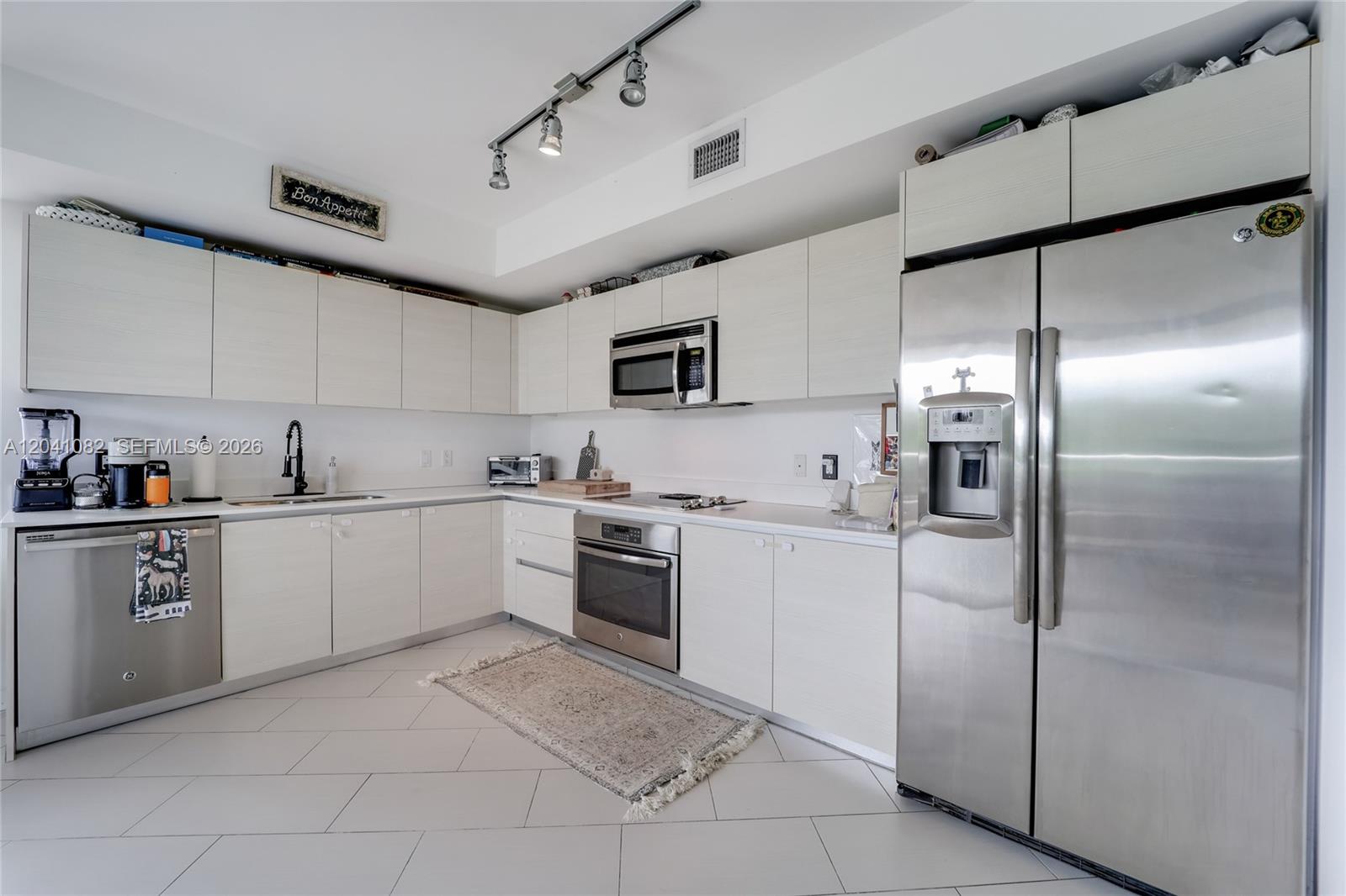 4250 Biscayne Blvd # 301