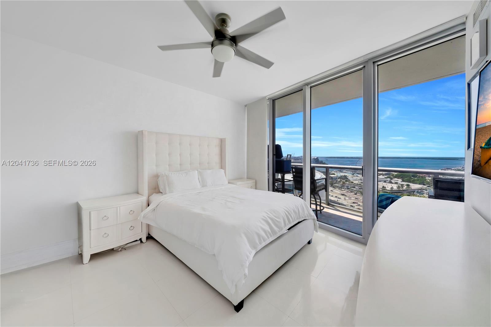 888 Biscayne Blvd # 2101
