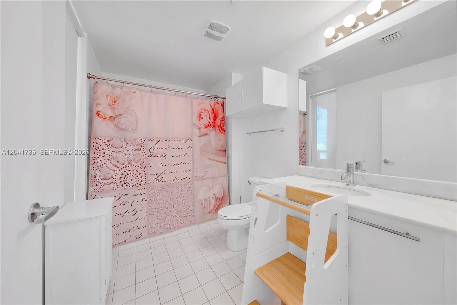 888 Biscayne Blvd # 2101