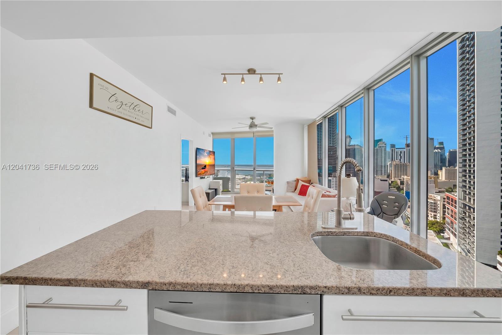888 Biscayne Blvd # 2101