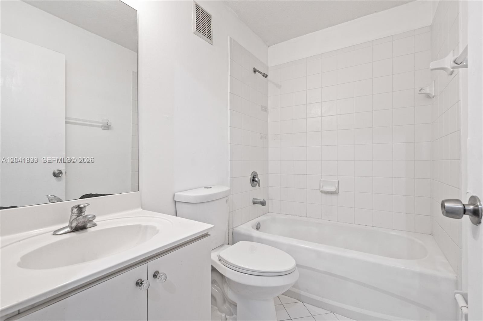 1261 SE 27th St # 201