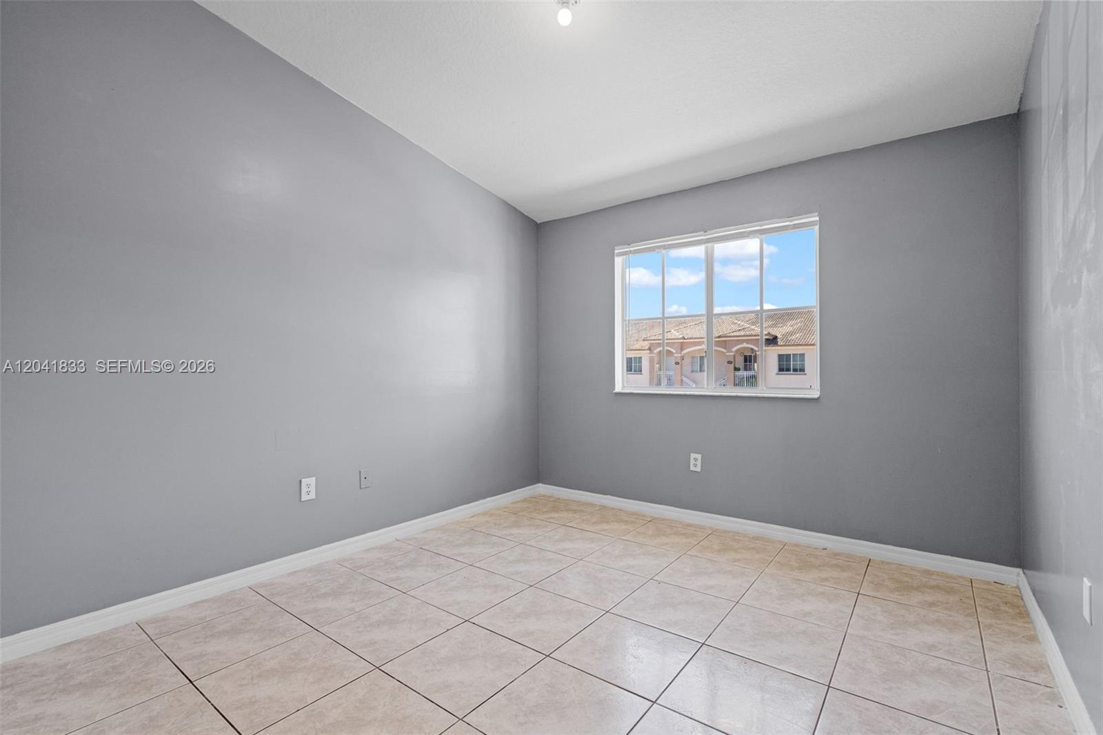 1261 SE 27th St # 201