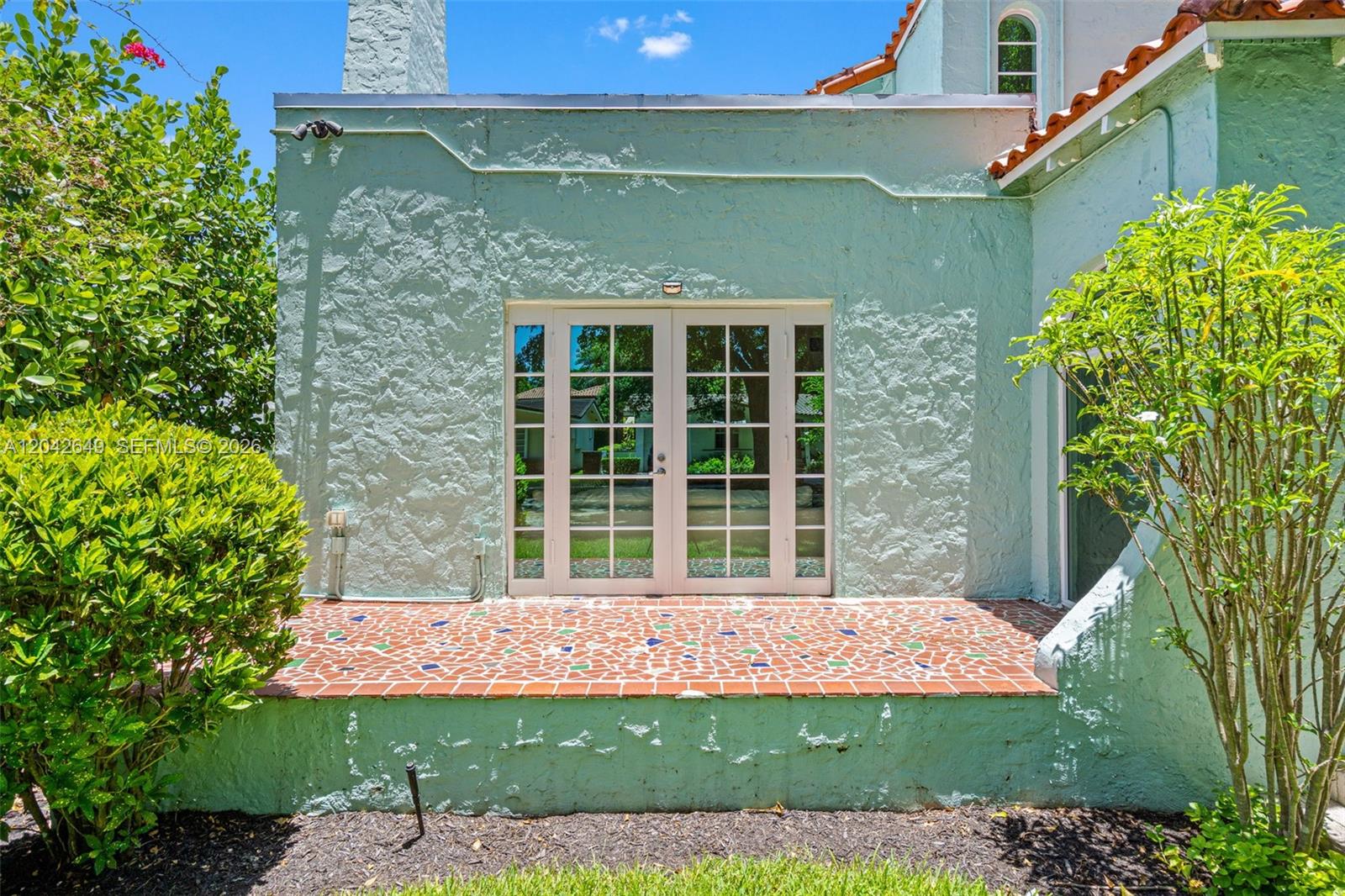 1209 La Mancha Ave