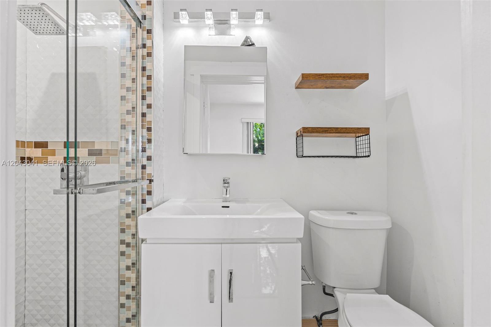 270 NW 51st Ave