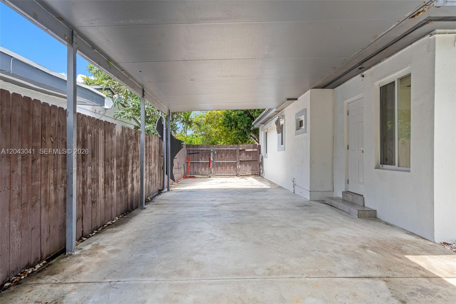 270 NW 51st Ave