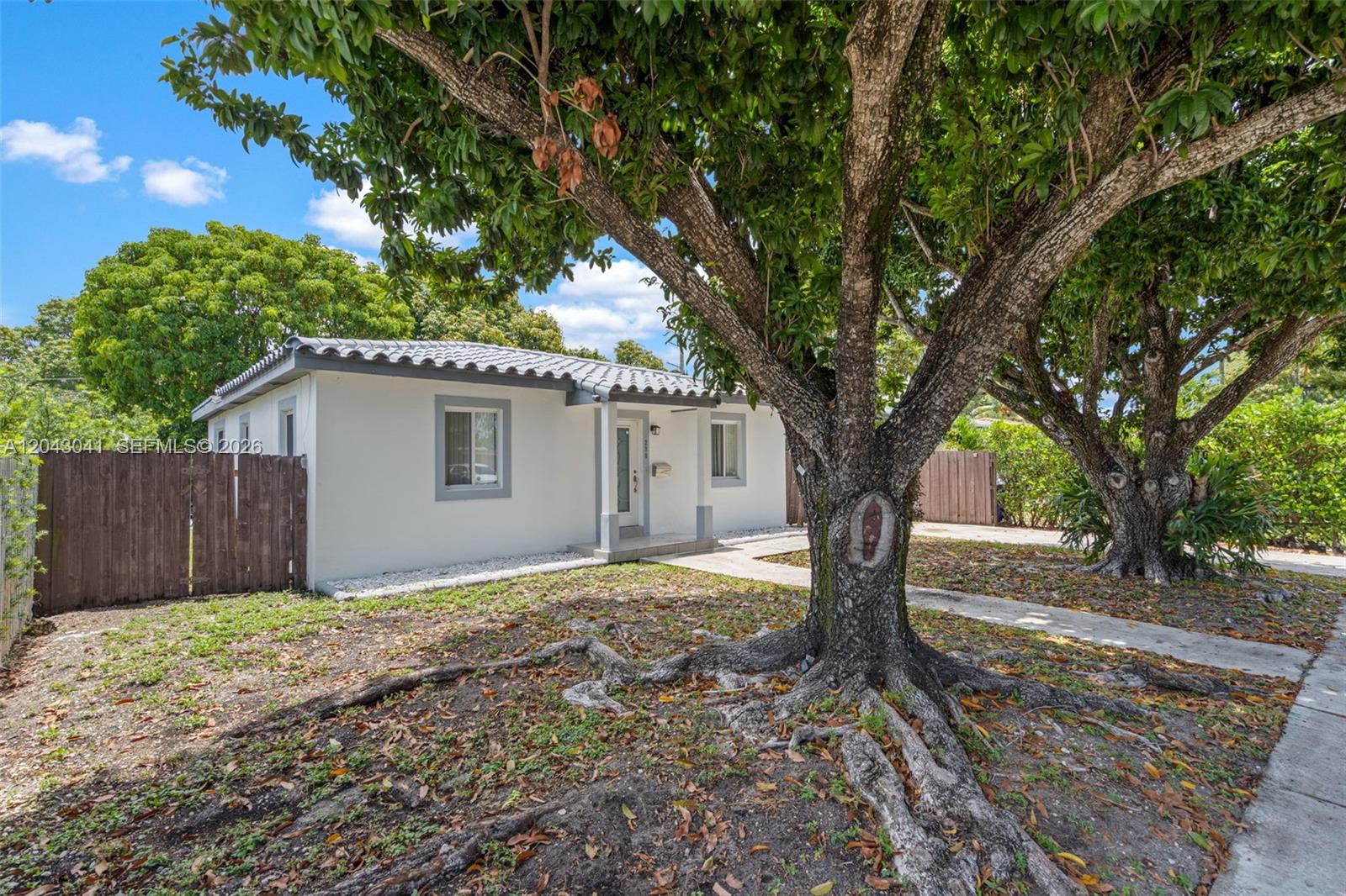 270 NW 51st Ave