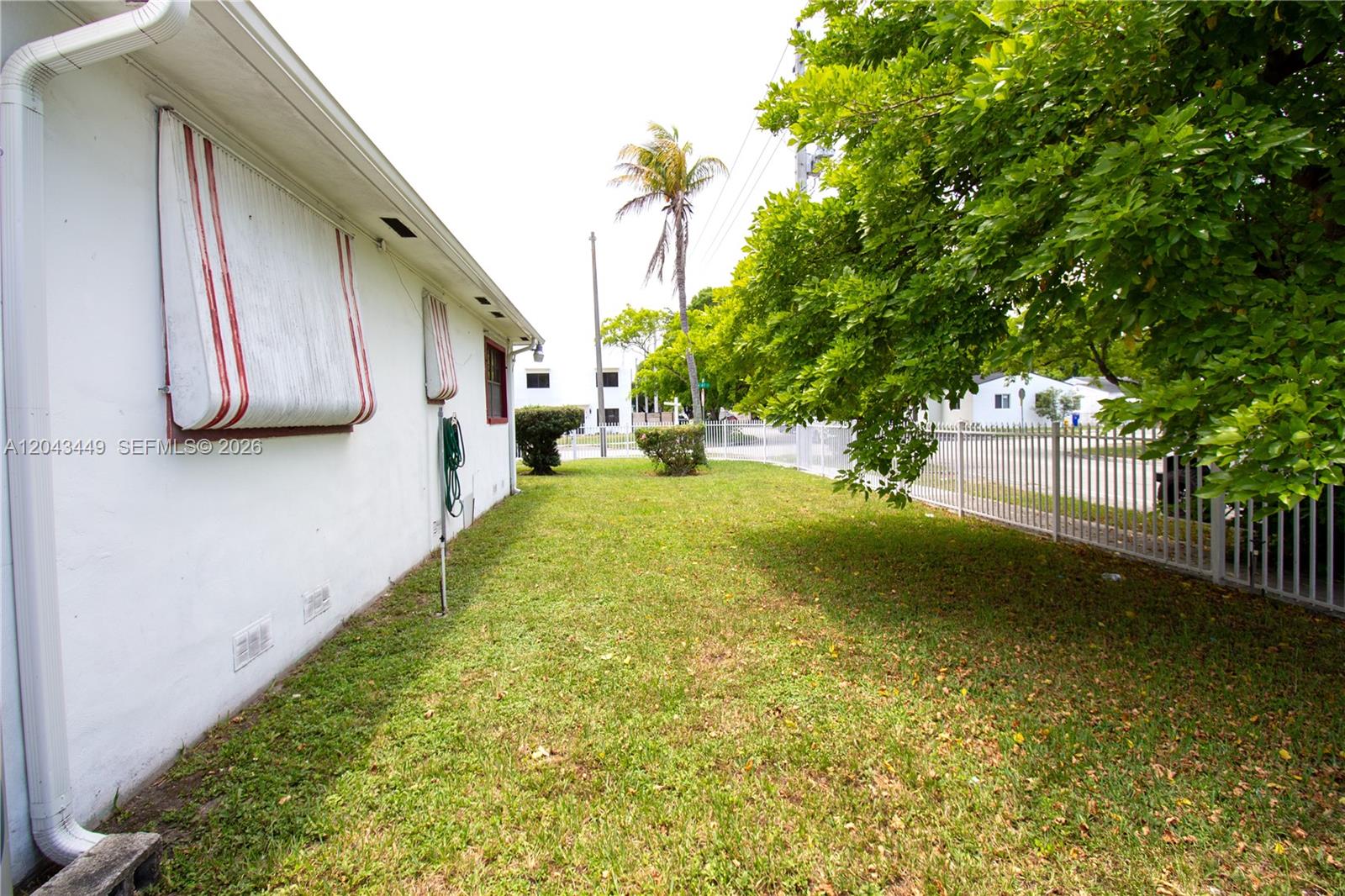 1000 NW 47th St
