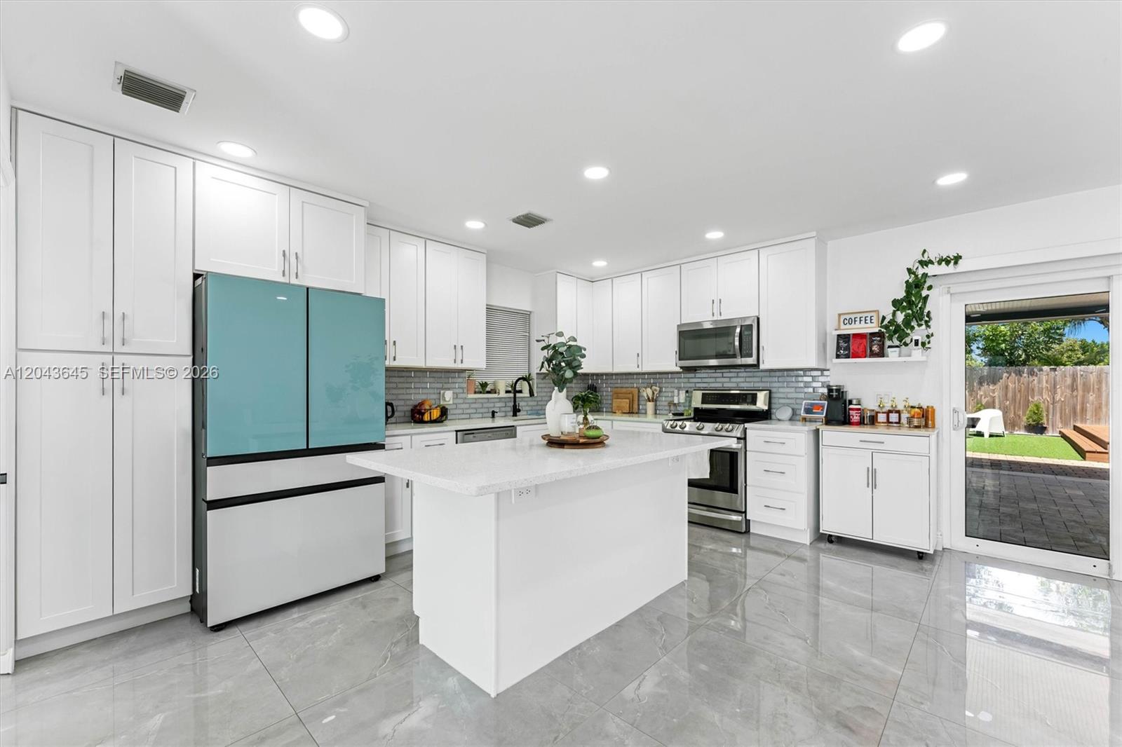 1120 SW 7th Ave