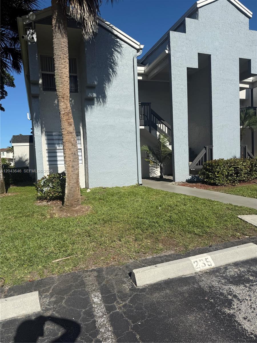 601 SW 113th Way # 601
