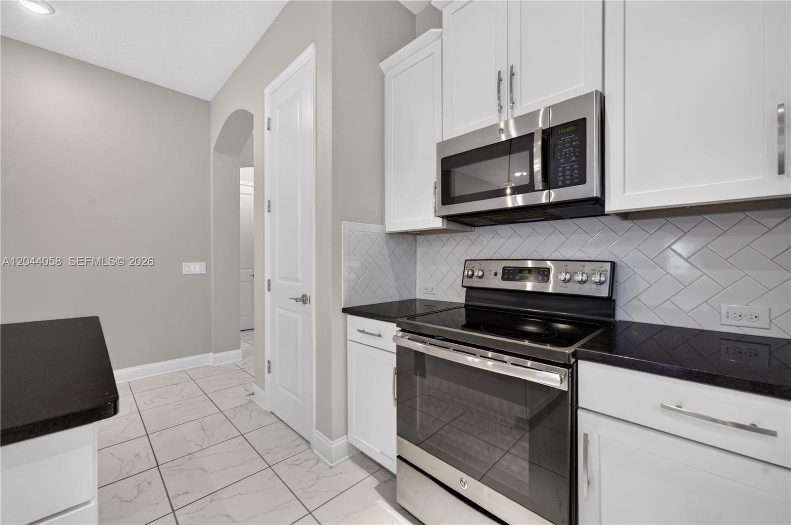 8437 Martinson