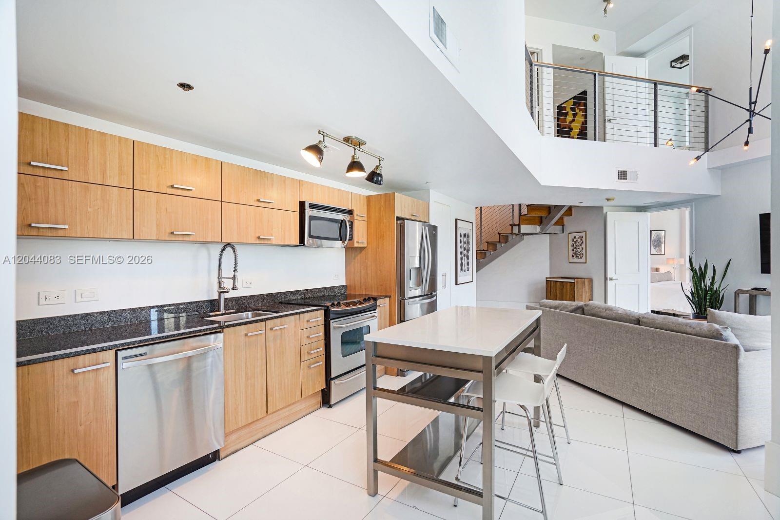 350 S Miami Ave Unit: 713