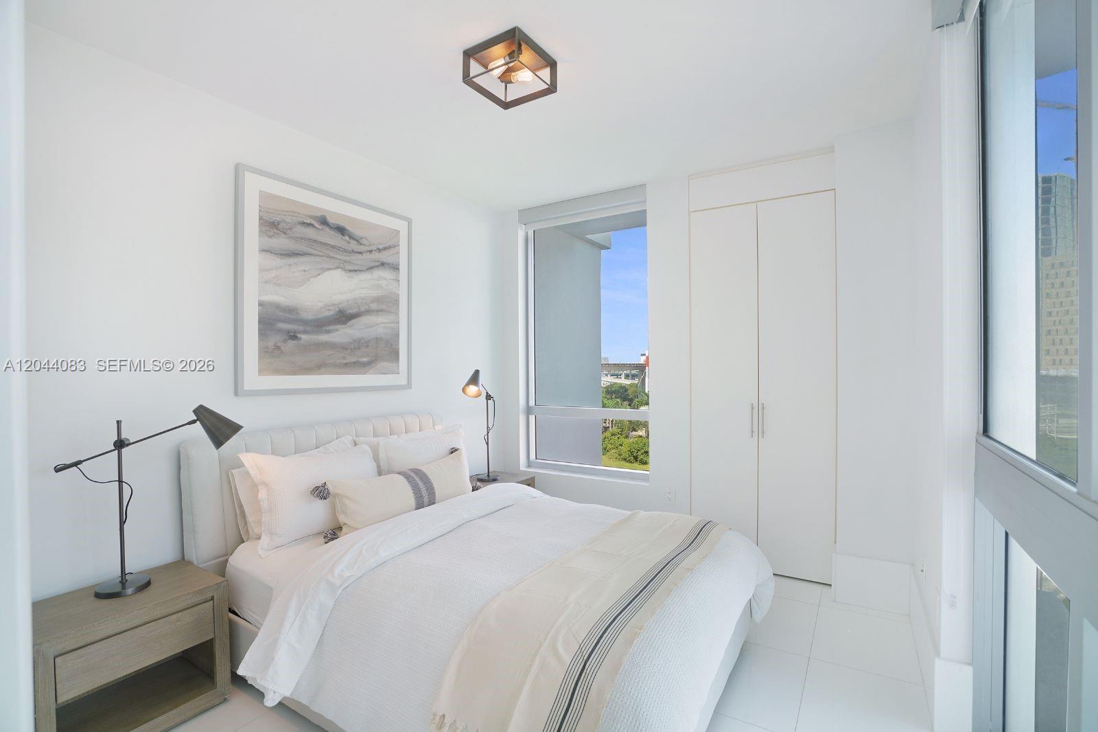 350 S Miami Ave Unit: 713