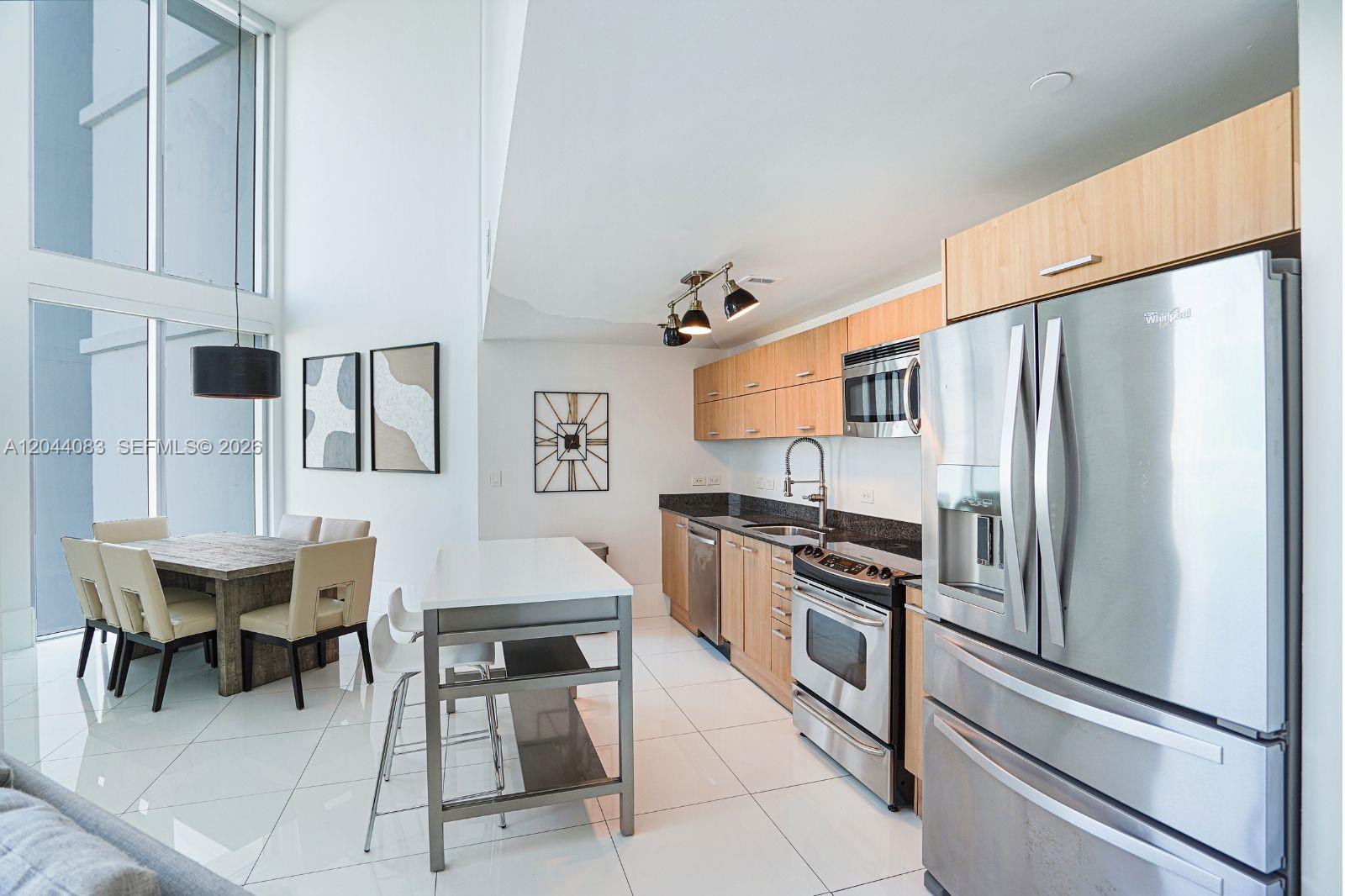 350 S Miami Ave Unit: 713