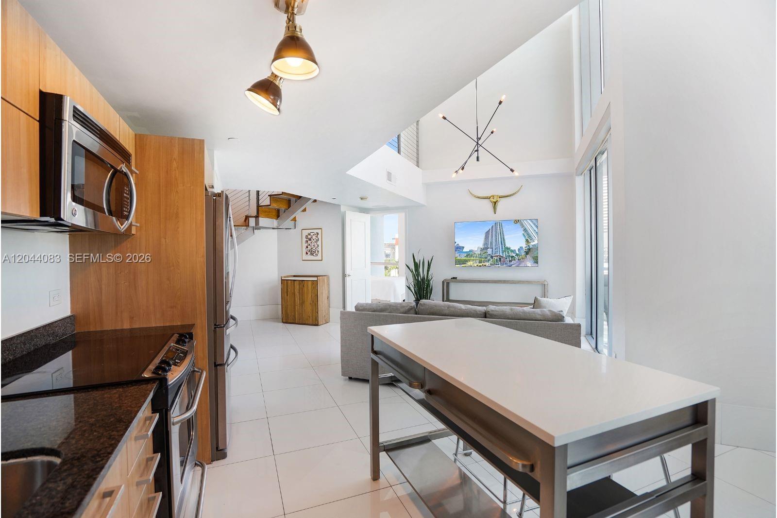350 S Miami Ave Unit: 713