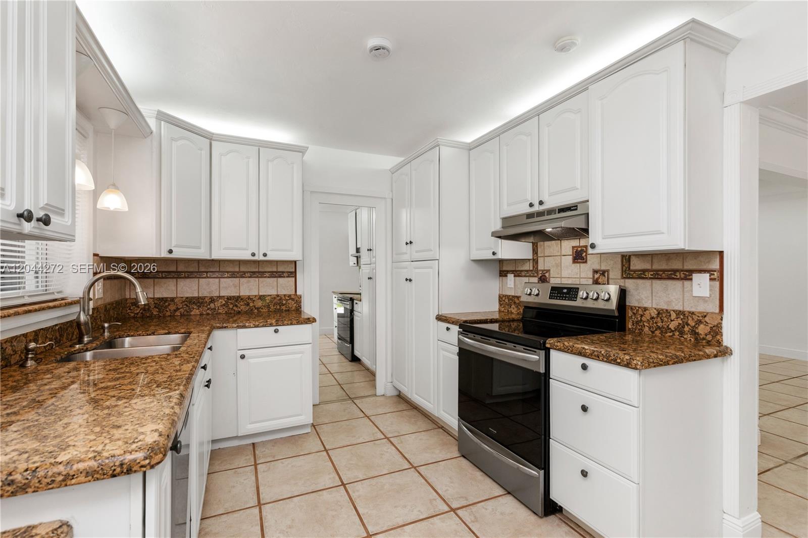 9030 SW 184th Ter