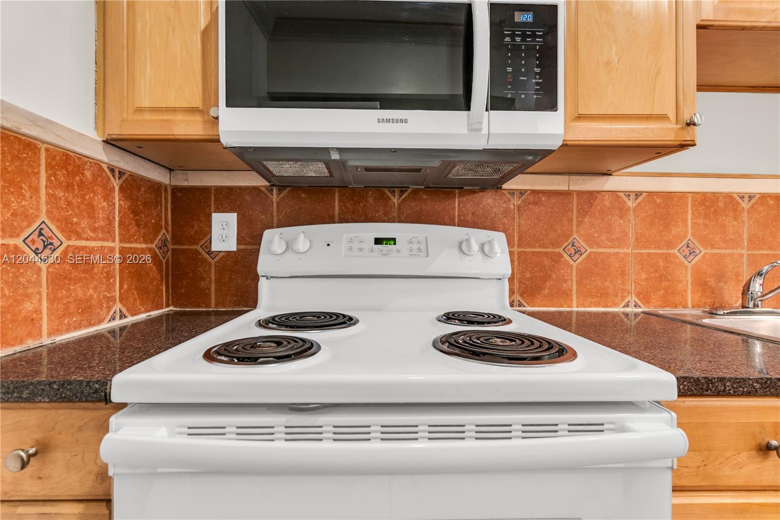 15350 SW 72nd St # 24 Unit: 24-24