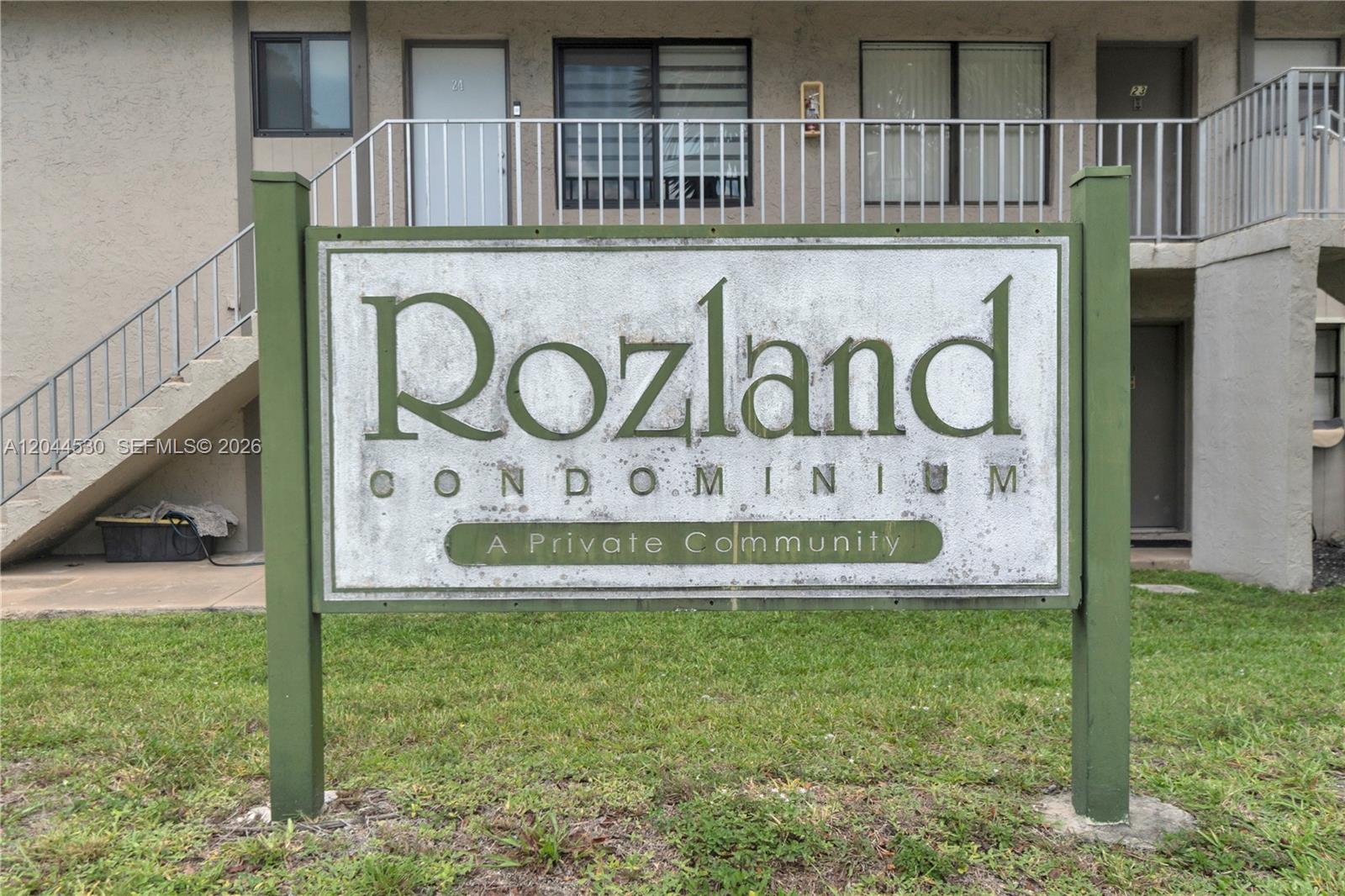 15350 SW 72nd St # 24 Unit: 24-24