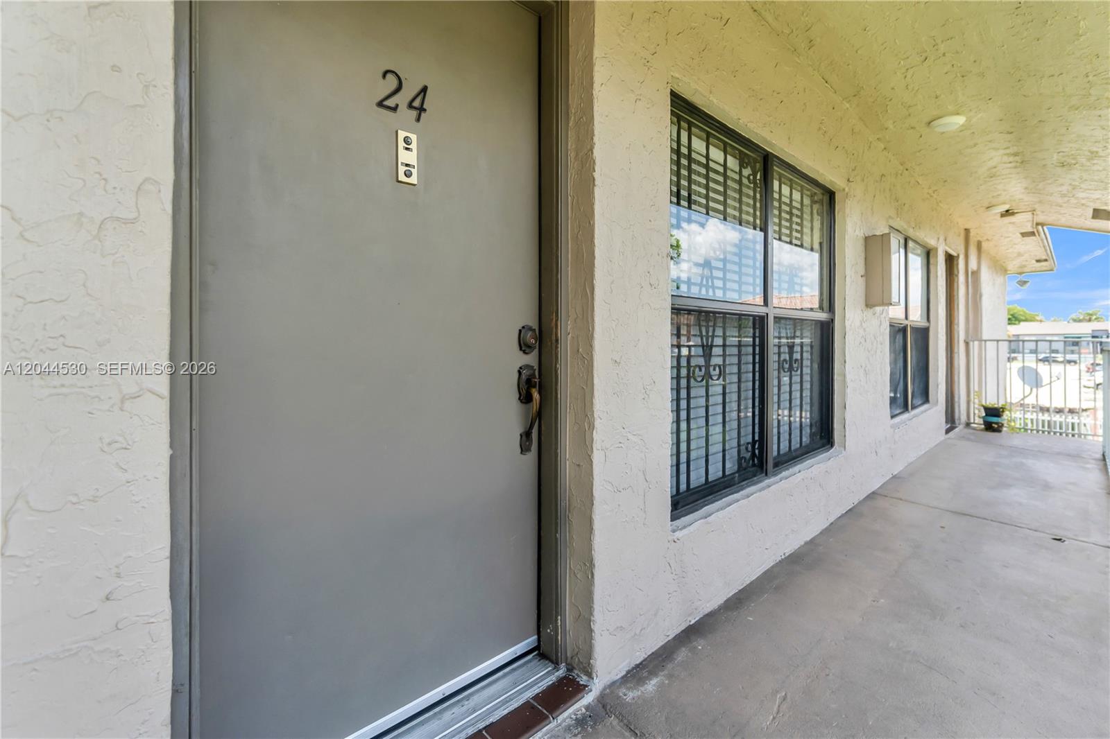 15350 SW 72nd St # 24 Unit: 24-24