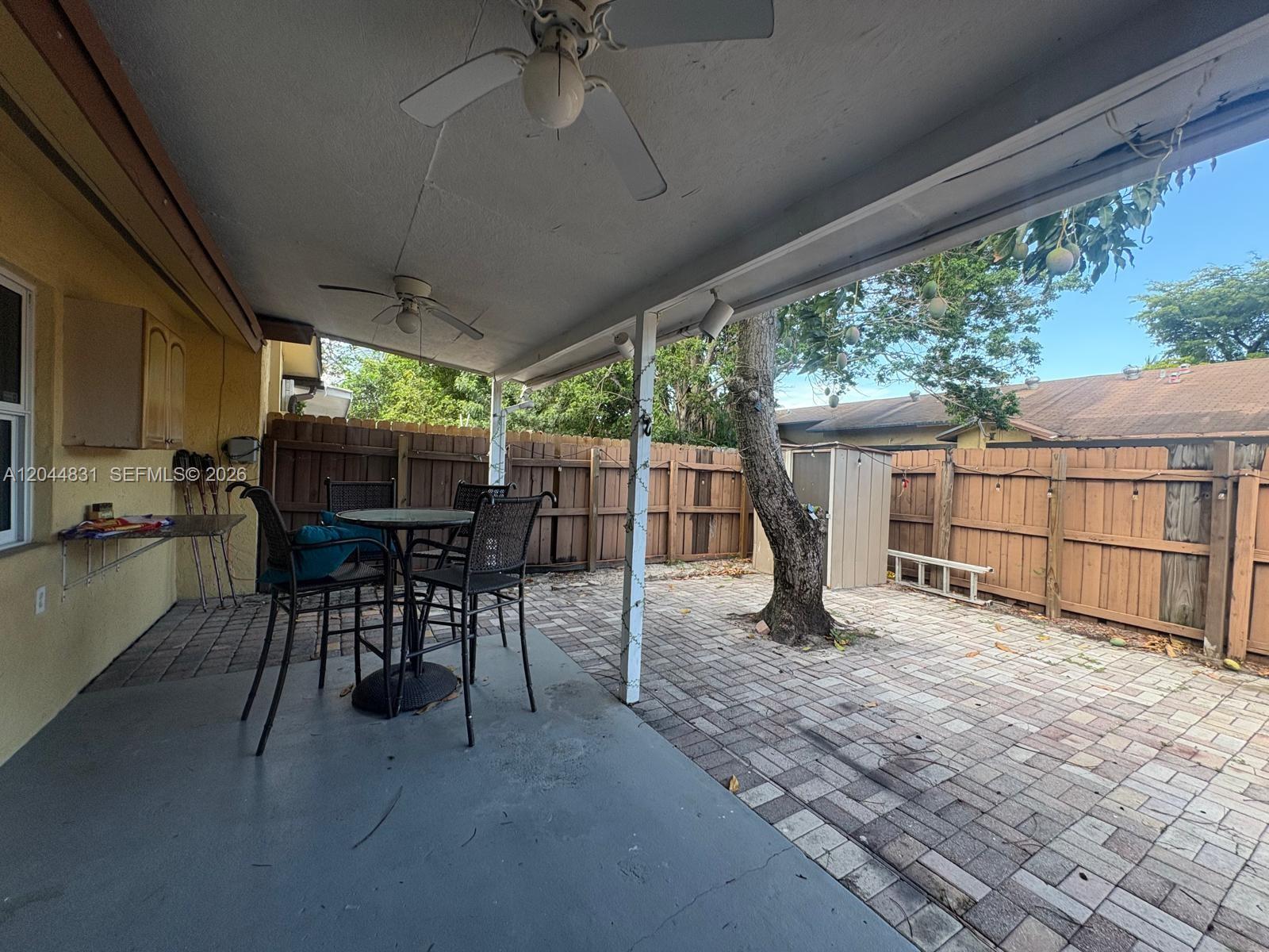 4402 NW 5th Ave # 4402