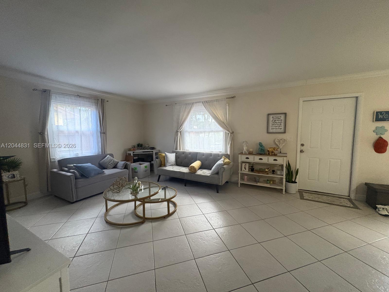 4402 NW 5th Ave # 4402