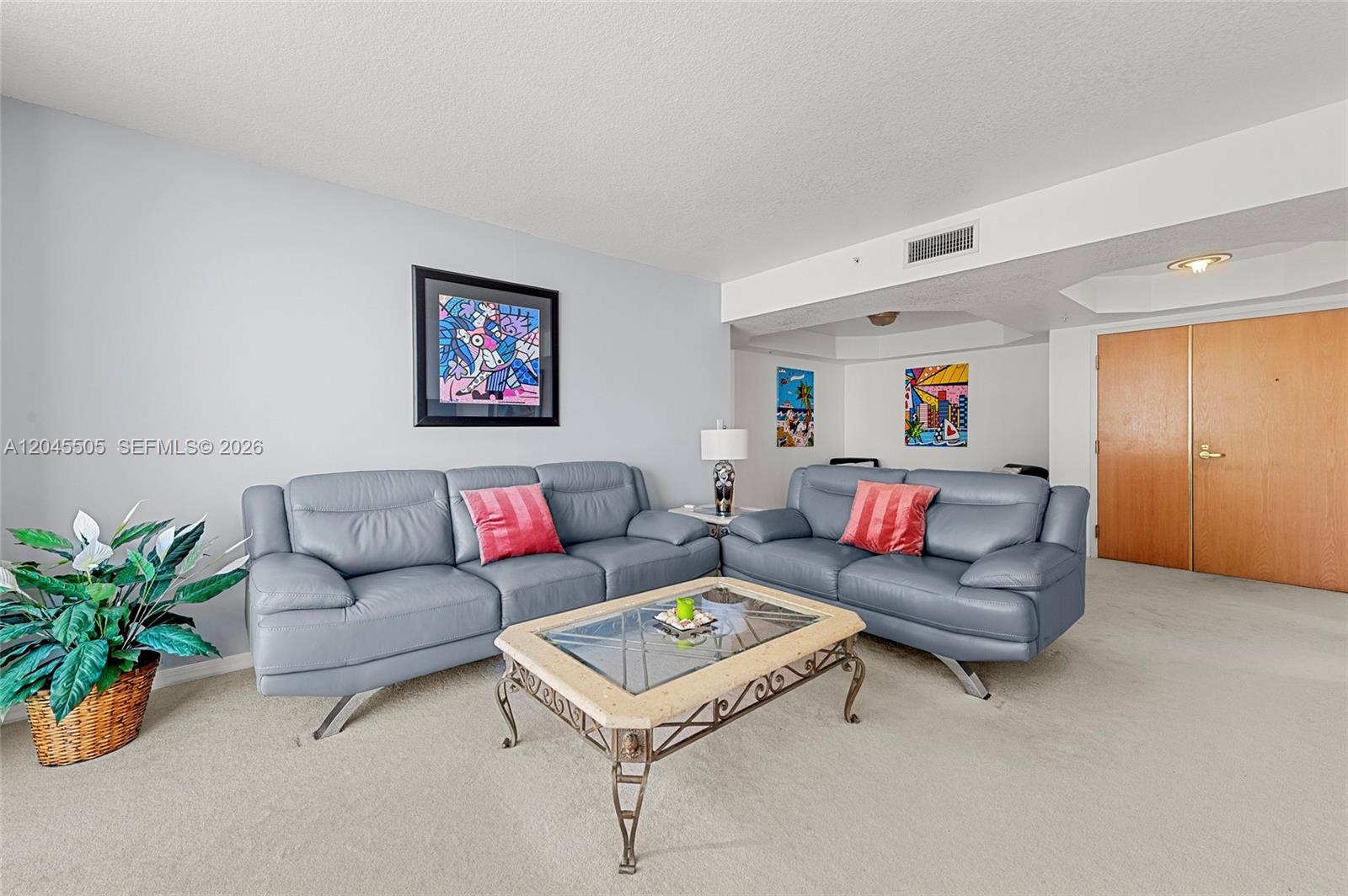 17275 Collins Ave # 804