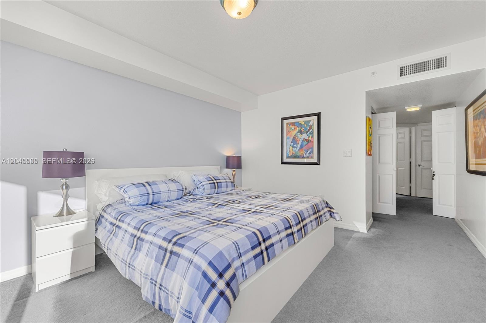 17275 Collins Ave # 804