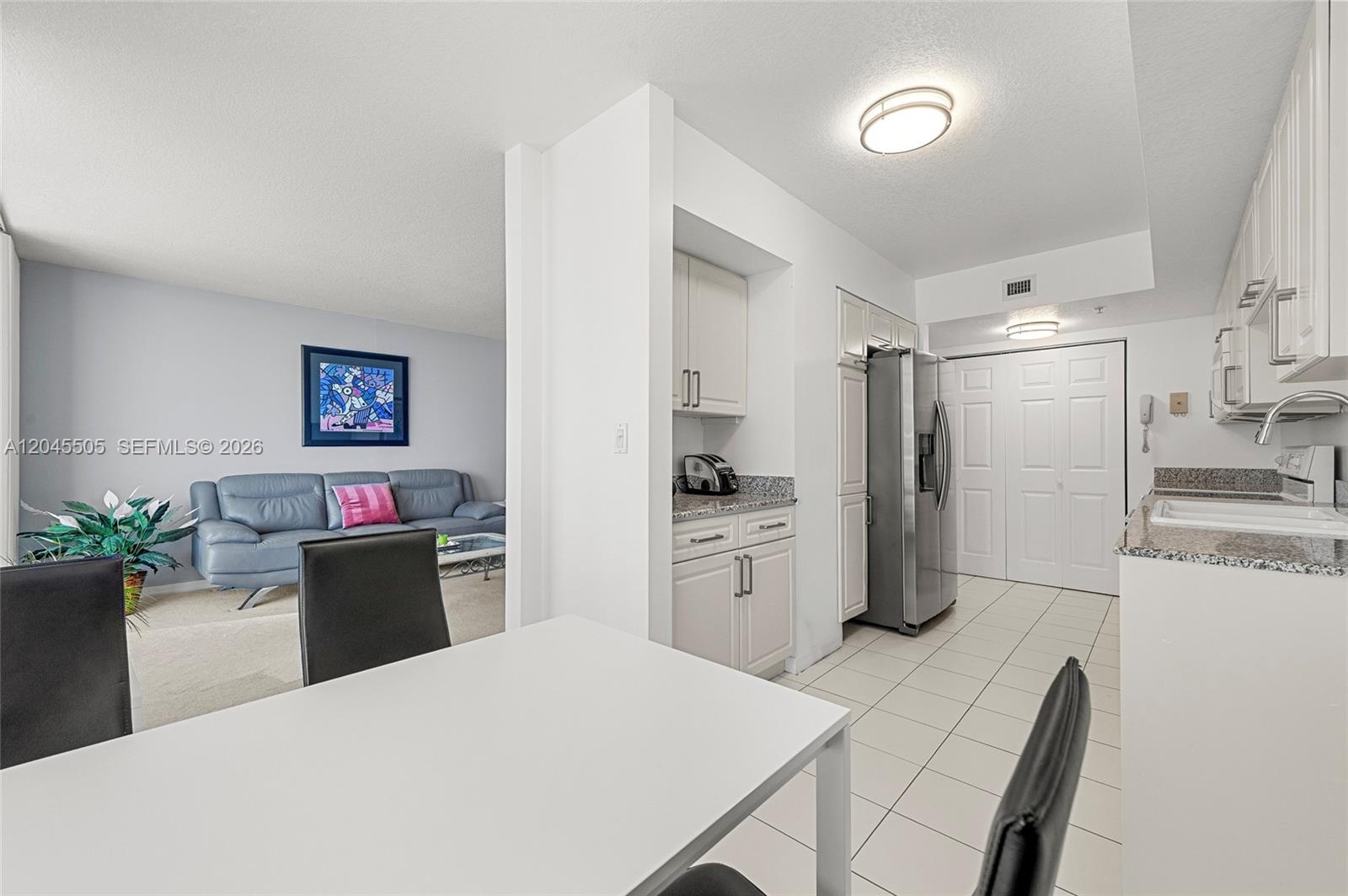 17275 Collins Ave # 804