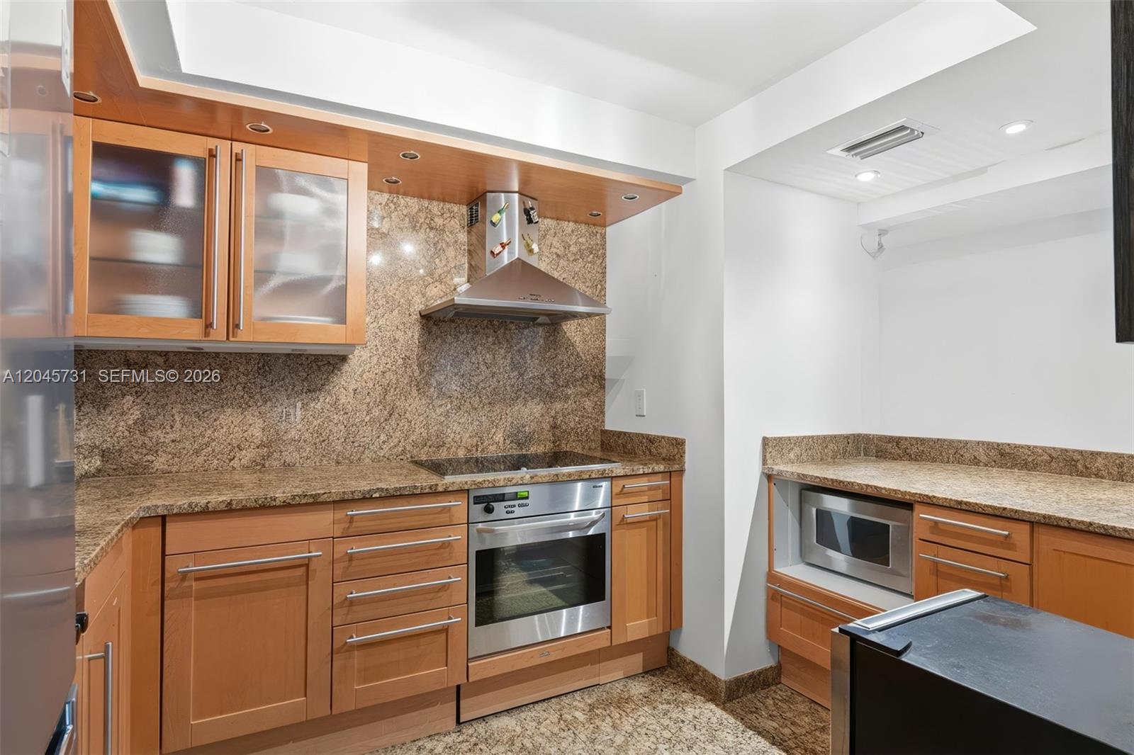 1775 Washington Ave # 14F