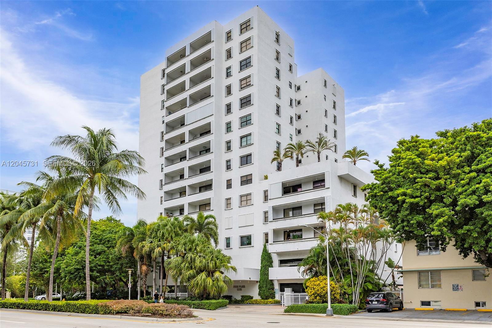1775 Washington Ave # 14F