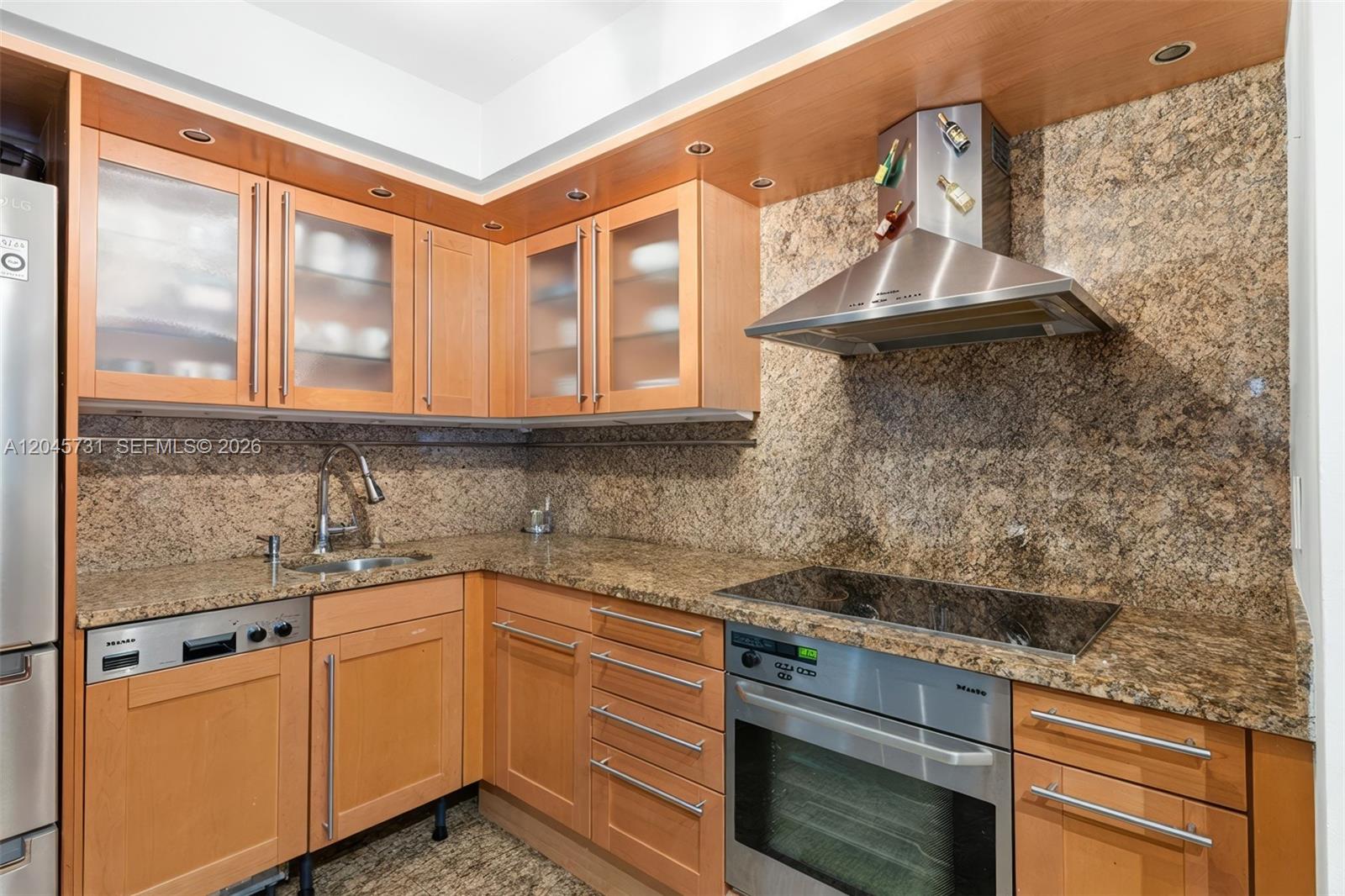 1775 Washington Ave # 14F