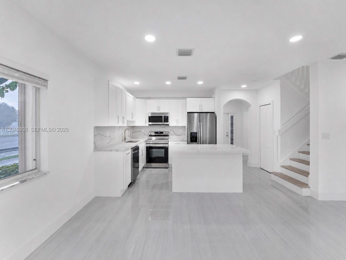 2802 SW 128th Way
