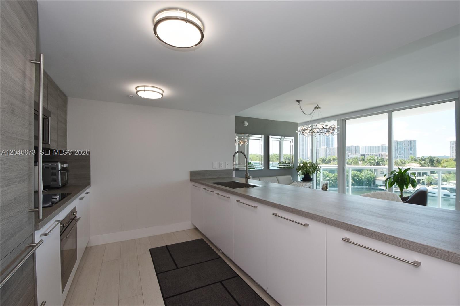 400 Sunny Isles Blvd # 521