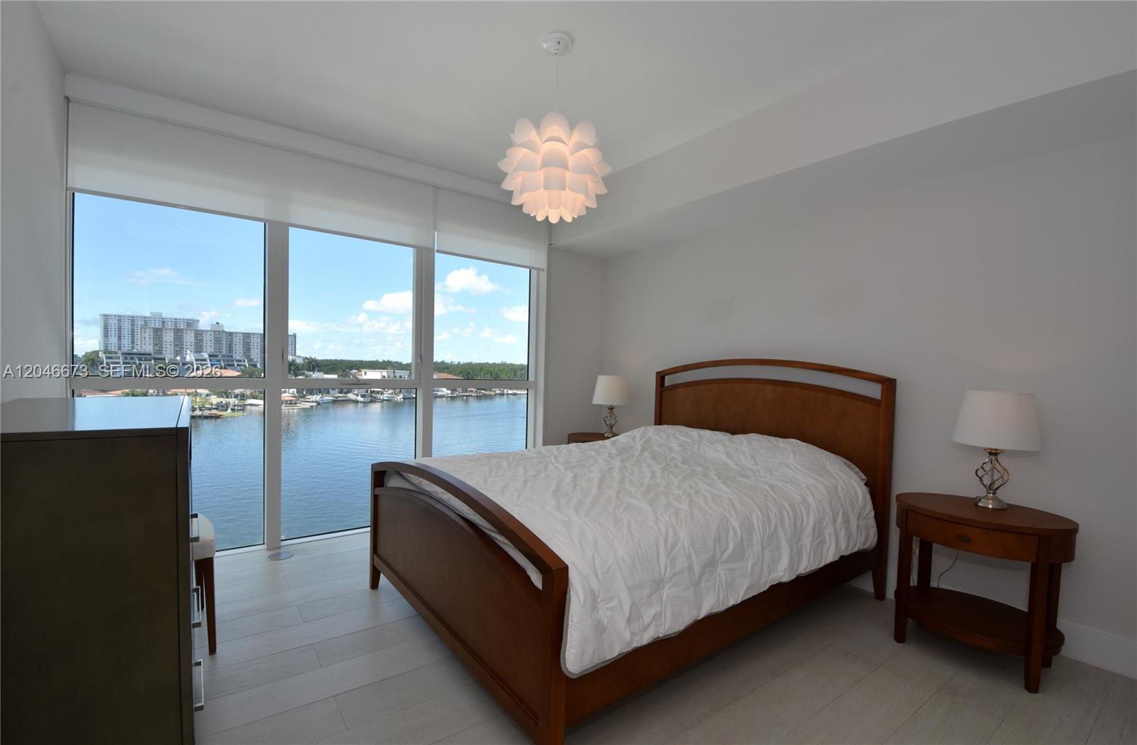 400 Sunny Isles Blvd # 521