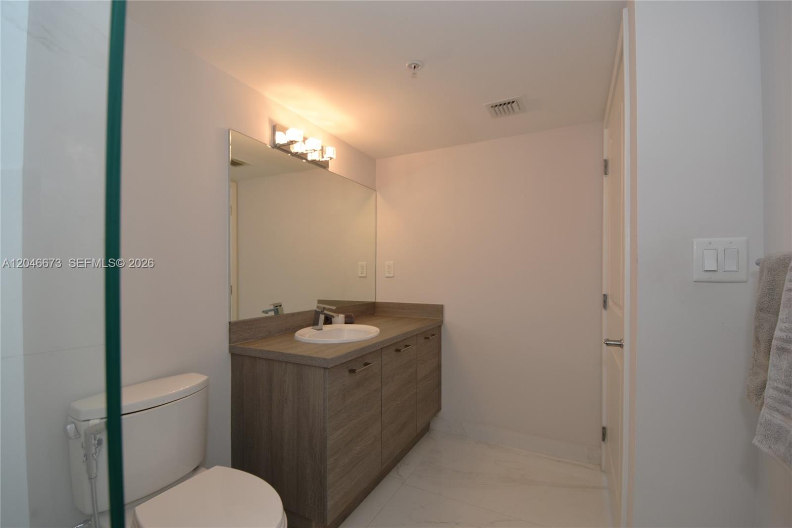 400 Sunny Isles Blvd # 521