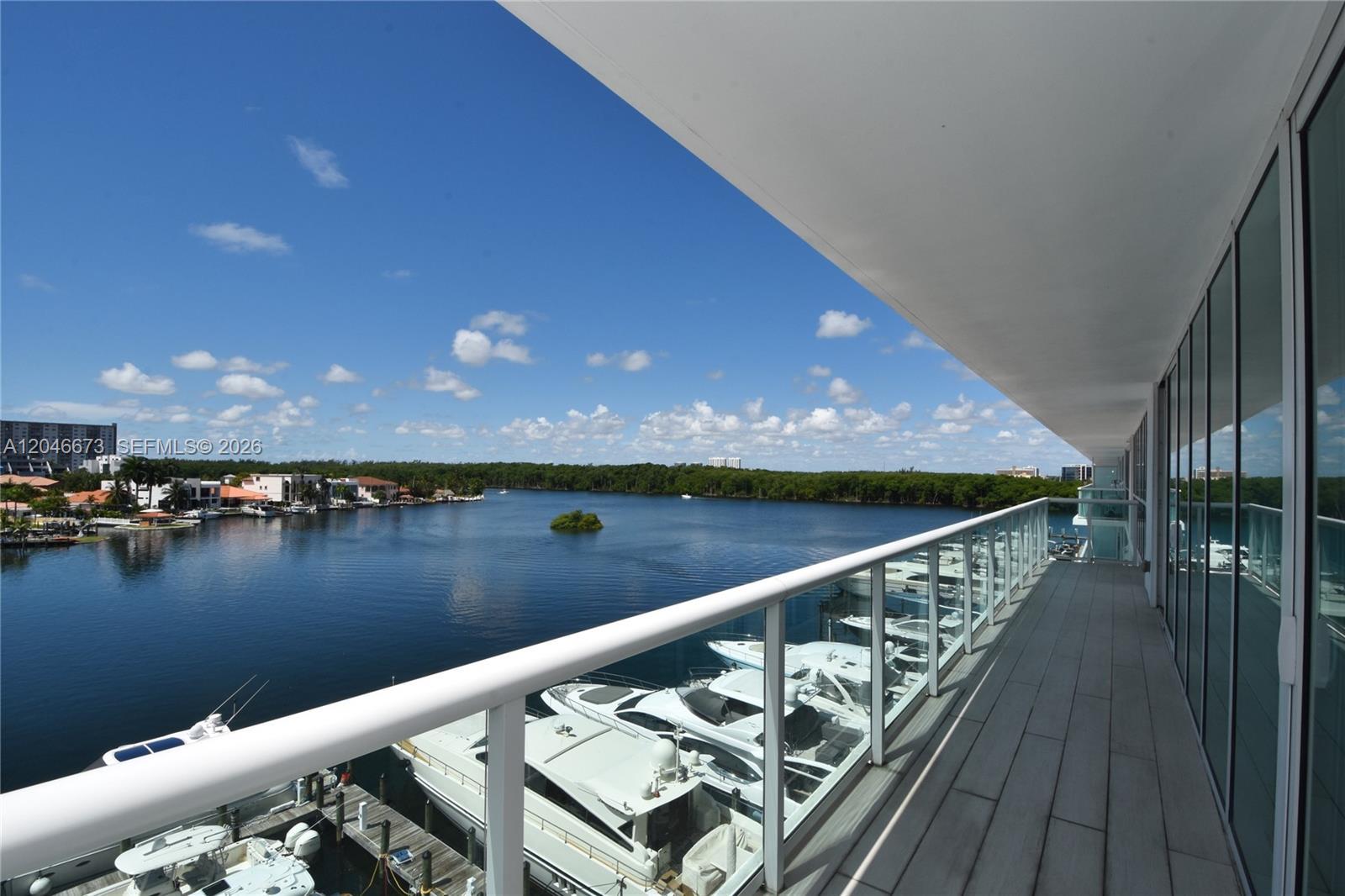 400 Sunny Isles Blvd # 521