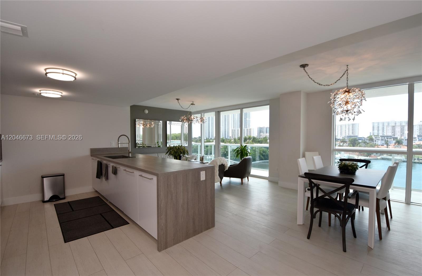 400 Sunny Isles Blvd # 521