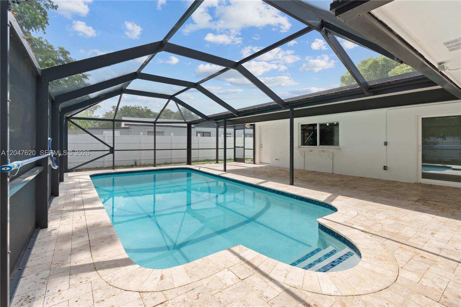 9110 NW 18th Ct