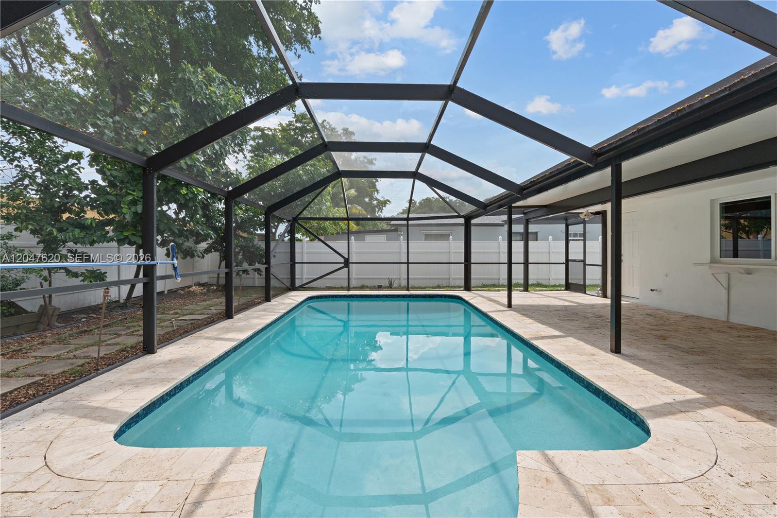 9110 NW 18th Ct