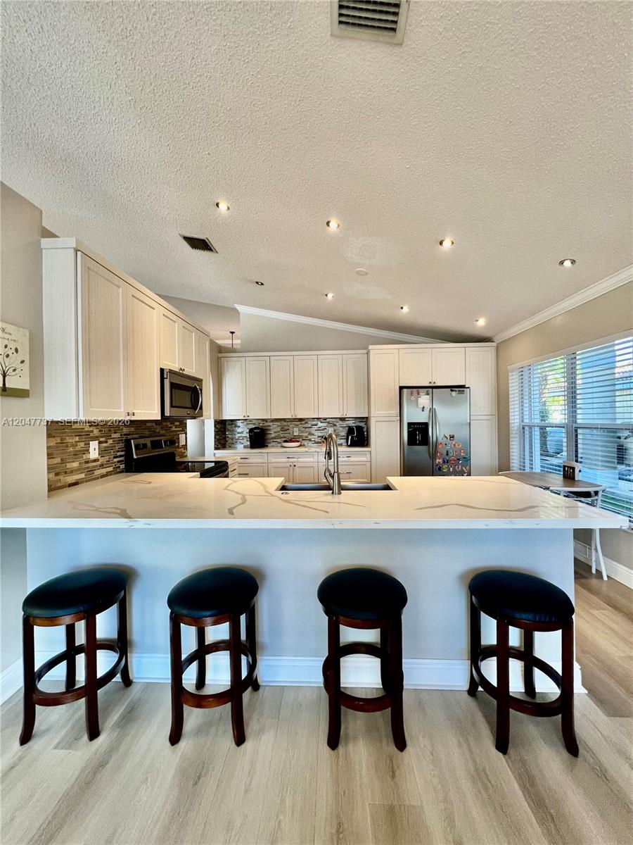 2754 SW 183rd Ave
