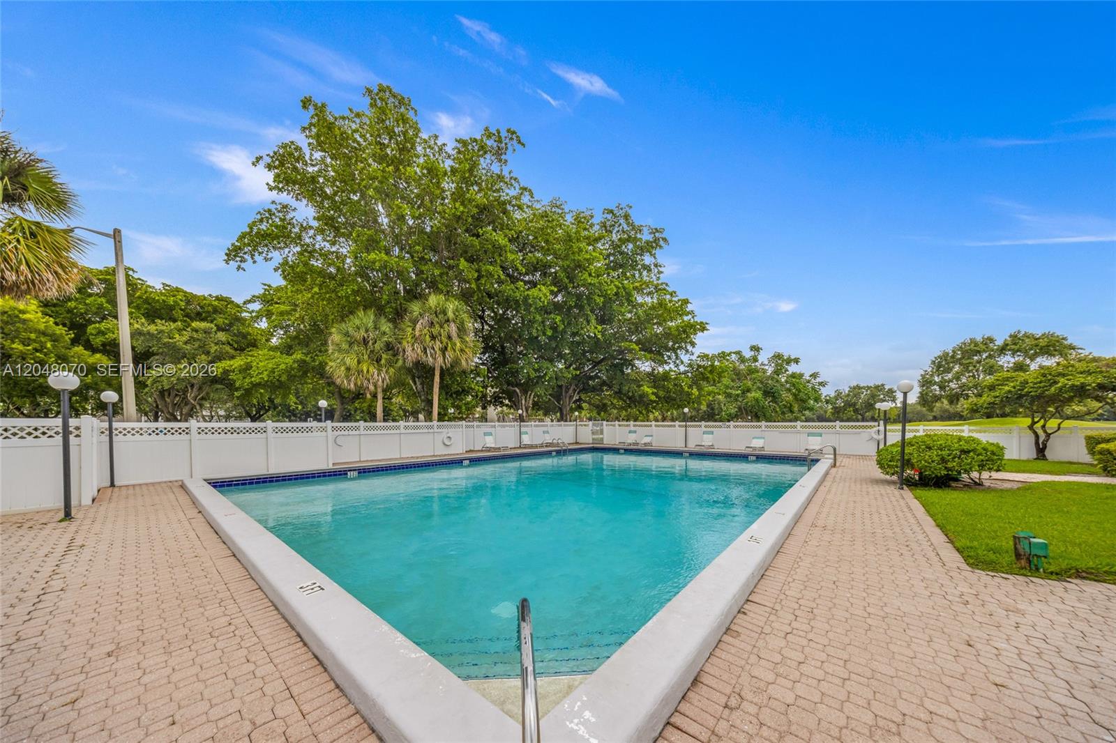 3001 W Rolling Hills Cir # 610