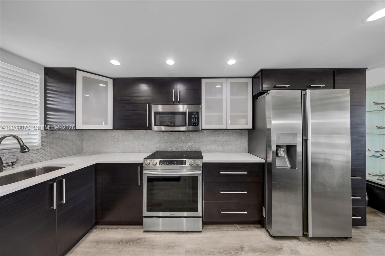 3001 W Rolling Hills Cir # 610