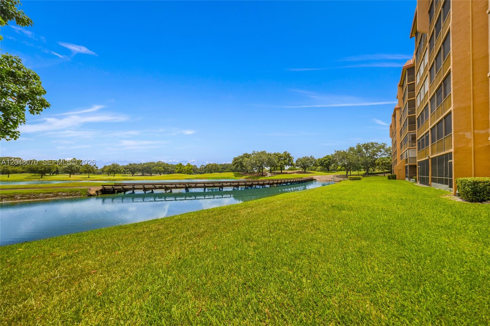 3001 W Rolling Hills Cir # 610