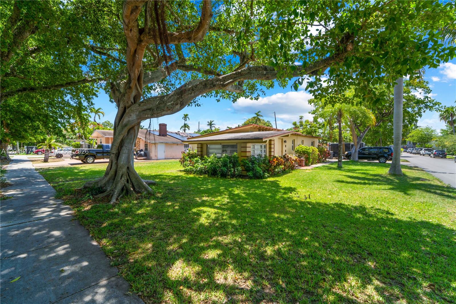 1300 S 20th Ave