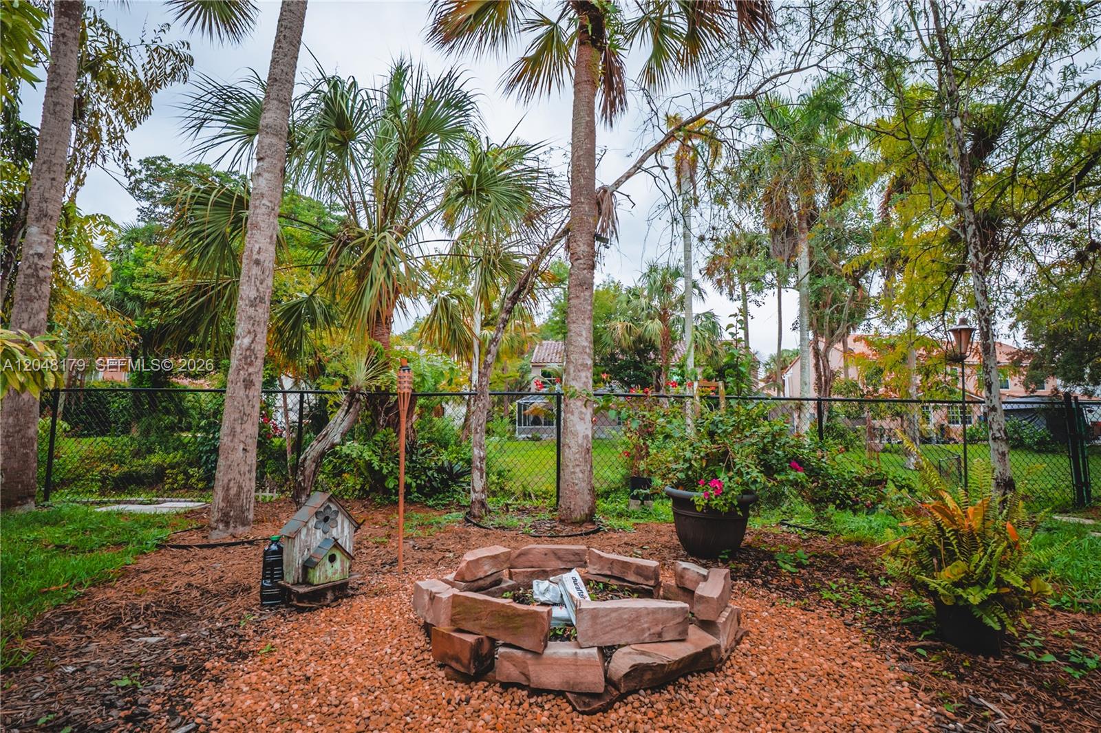 3871 Jasmine Ln